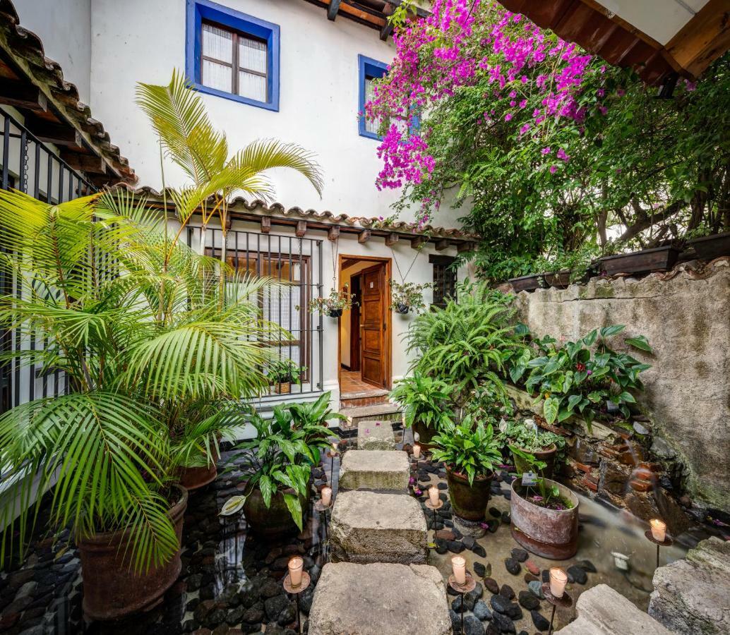 Casa Encantada By Porta Hotels Антигуа-Гватемала Экстерьер фото